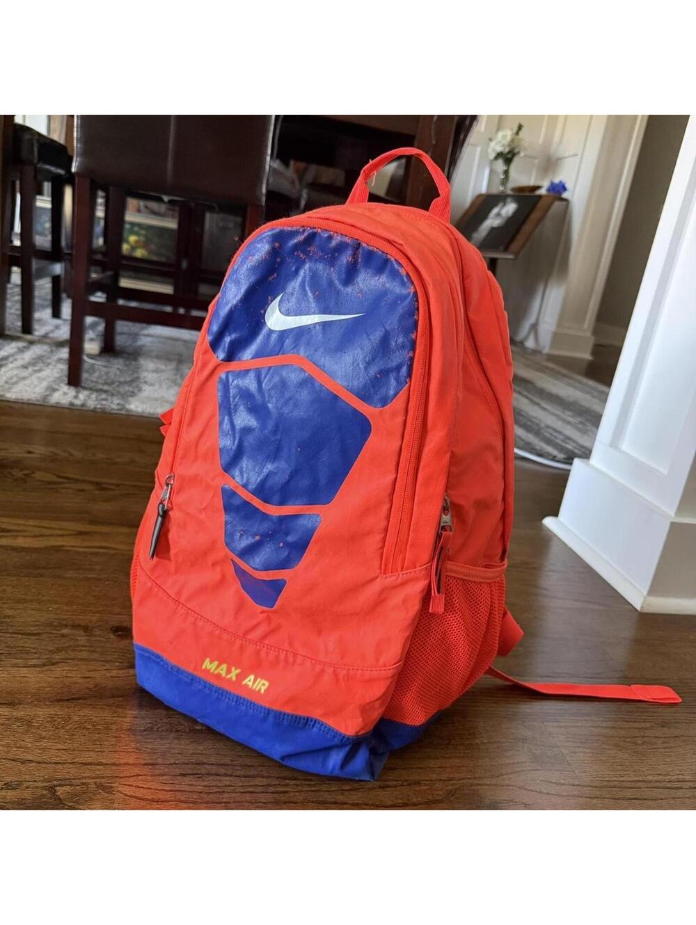 🎒 Nike Max Air Neon Backpack